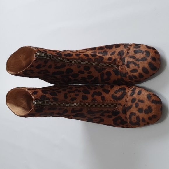 Madewell The Amalia Leopard Print Calf Hair Booties - Picture 4 of 13